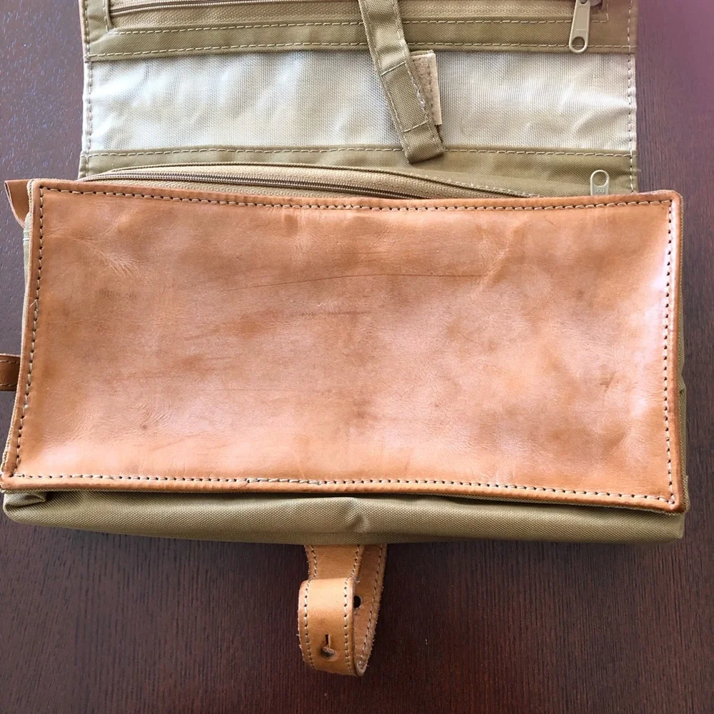 Vintage Hartmann Hanging Toiletry Bag - Consists of Leather & Nylon - Picture 11 of 13